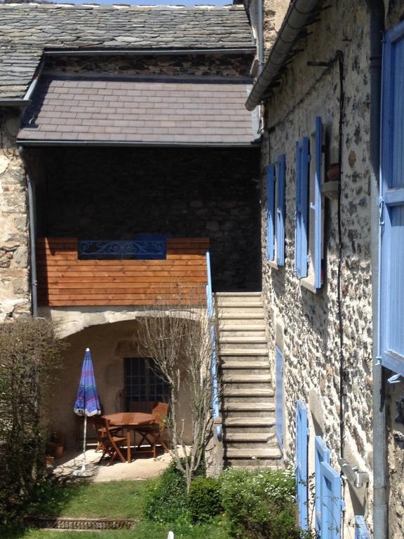 Gite La Parenthese Saint-Hostien Habitación foto